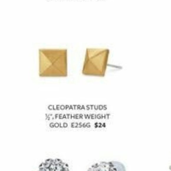 :: Stella & Dot Vintage GOLD Cleopatra Studs - Picture 5 of 5